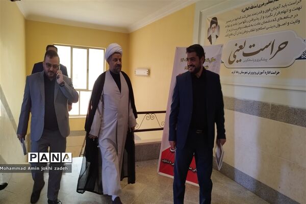 تقدیر از فعالان احلی‌من‌العسل درشورای آموزش و پرورش شهرستان رباط‌کریم
