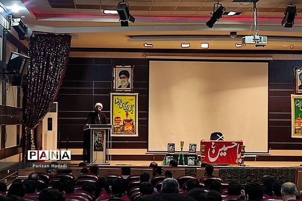 اجتماع نوجوانان شهرستان شهریار در یازدهمین سوگواره احلی من العسل