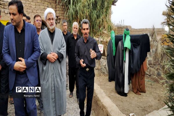 افتتاح نمایشگاه «غنچه‌های خونین» جعفرآباد قم