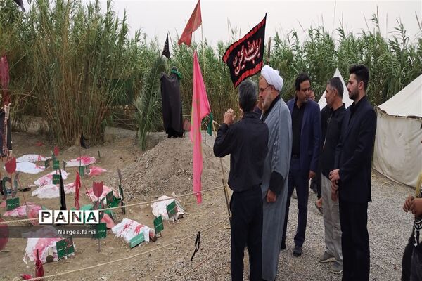 افتتاح نمایشگاه «غنچه‌های خونین» جعفرآباد قم