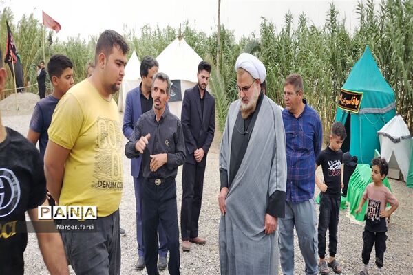 افتتاح نمایشگاه «غنچه‌های خونین» جعفرآباد قم