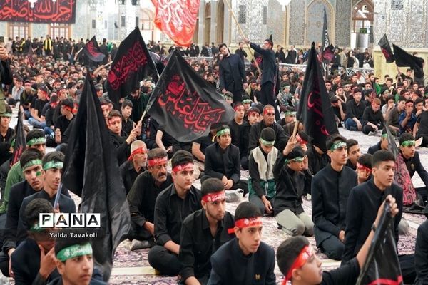 آیین سوگواره احلی من العسل در حرم مطهر رضوی