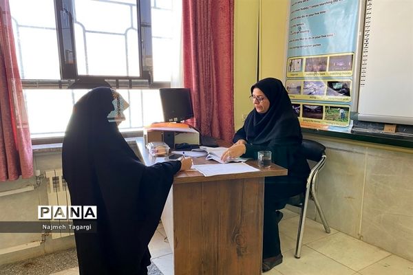 برگزاری آزمون مصاحبه دانش‌آموزان جهت  ورود به پایه هفتم مدرسه نمونه دولتی امام رضا (ع)