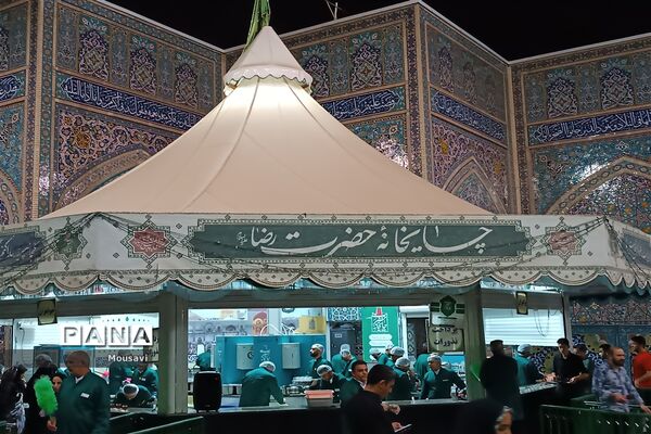 حال و هوای حرم مطهر رضوی در ایام محرم