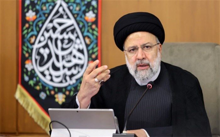 وزارت اقتصاد و بانک مرکزی بدون تاخیر به اضافه برداشت برخی بانک‌ها رسیدگی کنند