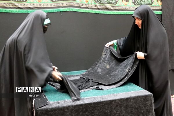 هیات دخترانه بی‌نهایتی ها در تهران