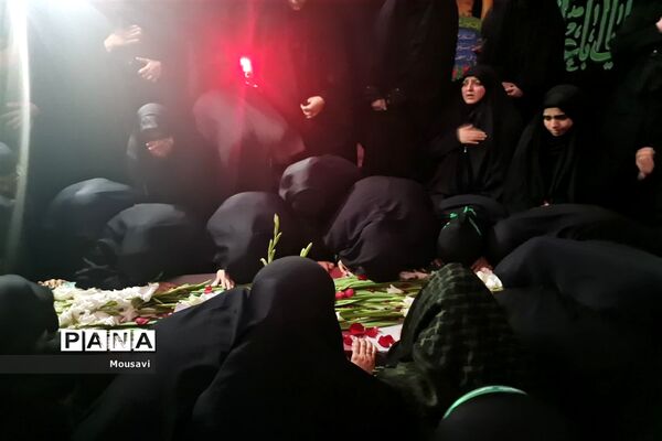 هیات دخترانه بی‌نهایتی ها در تهران