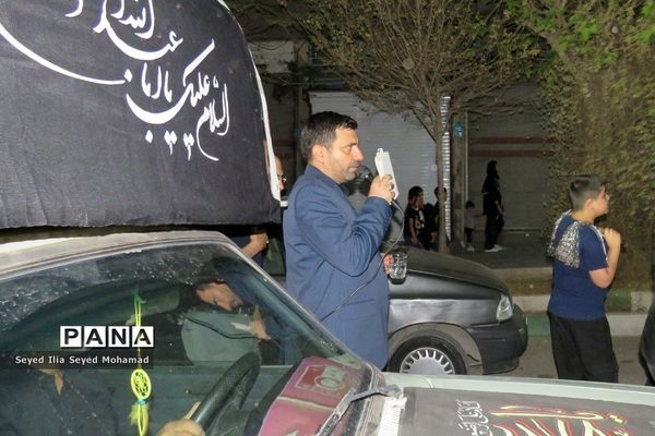 دسته های زنجیر زنی در شب تاسوعای حسینی در شهر قیامدشت