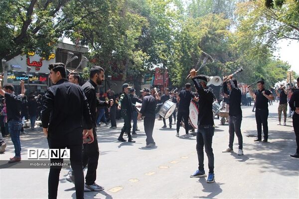 تاسوعا با عاشقان حسینی در بجنورد