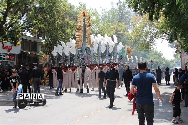 تاسوعا با عاشقان حسینی در بجنورد