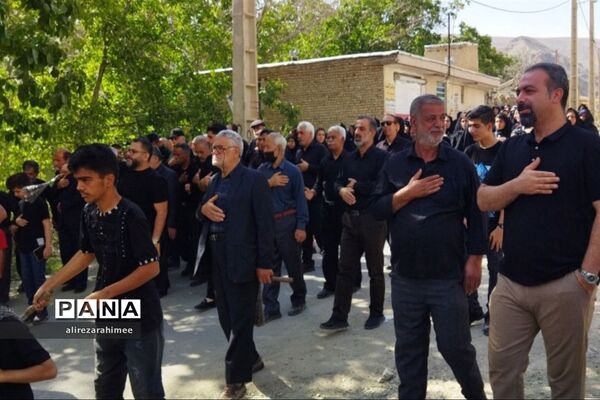 برگزاری یادواره شهدا و یادمان سیل‌زدگان روستای مزدران