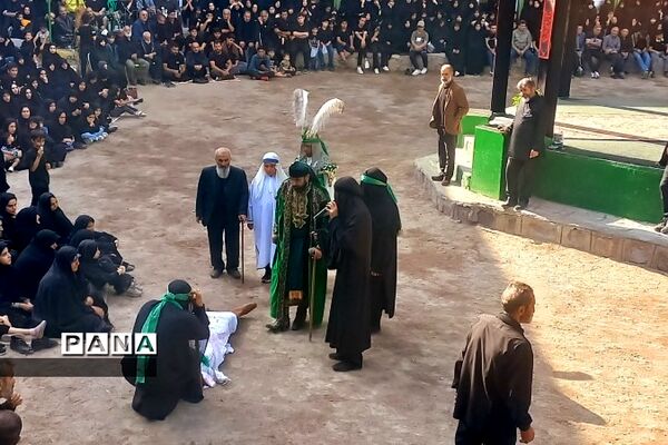 مراسم شبیه‌خوانی  روز تاسوعا در شهر رینه