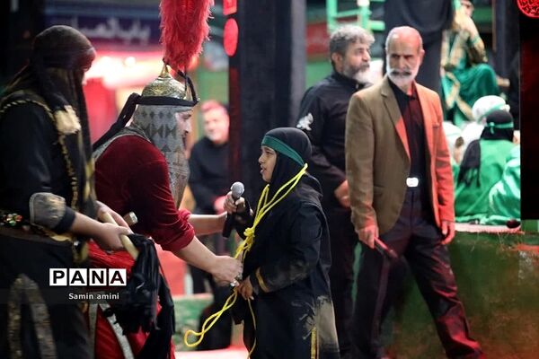 مراسم شبیه‌خوانی  روز تاسوعا در شهر رینه
