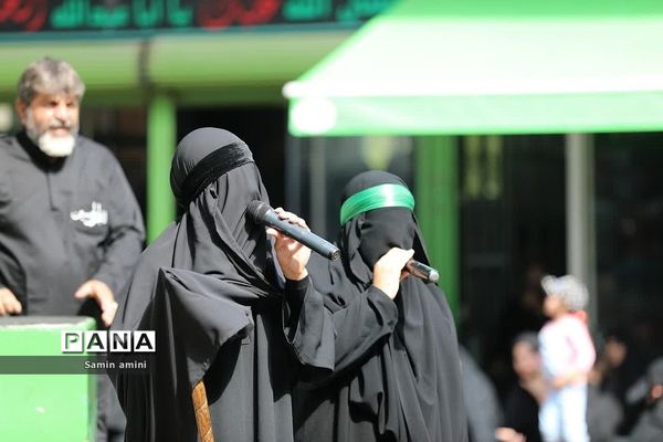 مراسم شبیه‌خوانی  روز تاسوعا در شهر رینه