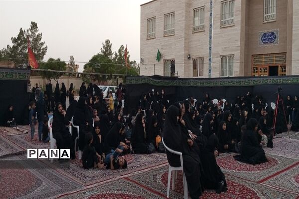 روز دهم محرم هیات دختران در کانون فرهنگی تربیتی عاطفه برپا شد