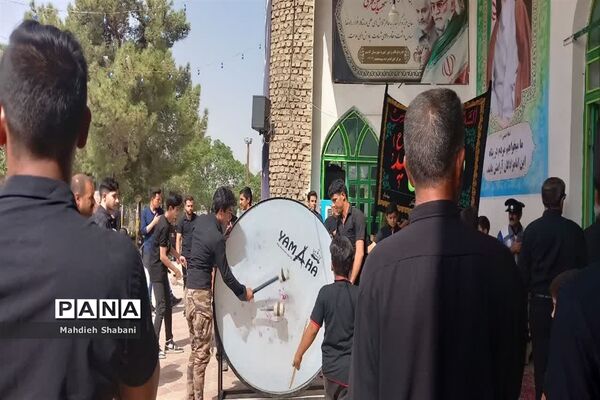 حضور  هیات مذهبی در امامزاده سید محمد(ع) کاشمر