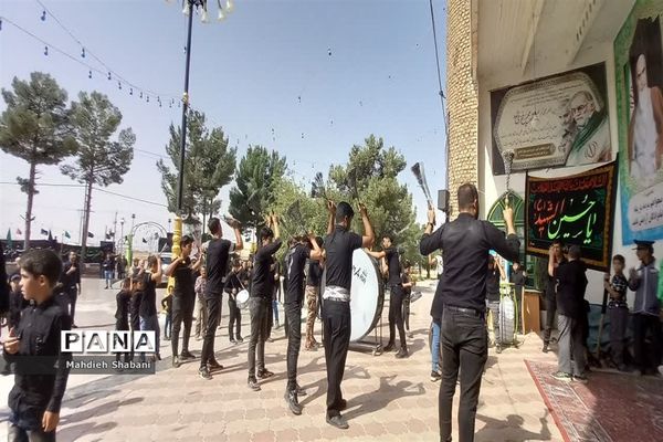 حضور  هیات مذهبی در امامزاده سید محمد(ع) کاشمر