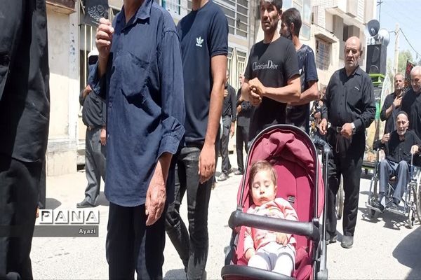 مراسم تاسوعای حسینی در محله عاشق آباد اصفهان
