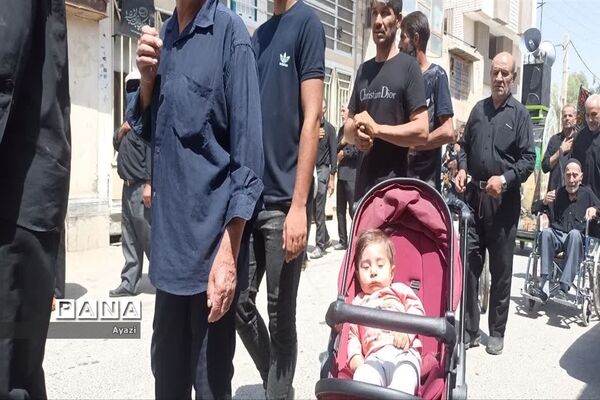 مراسم تاسوعای حسینی در محله عاشق آباد اصفهان