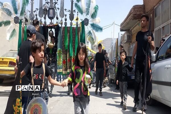 مراسم تاسوعای حسینی در محله عاشق آباد اصفهان
