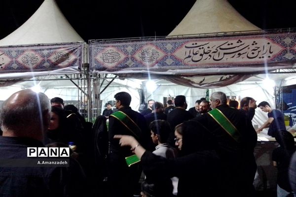 خیمه عاشورایی تهران میزبان عاشقان حضرت ابا عبد الله الحسین(ع)