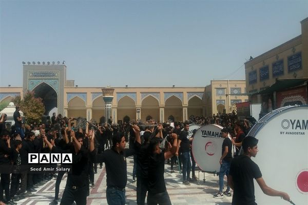 عزاداری تاسوعای حسینی در آرامگاه شهید مدرس کاشمر