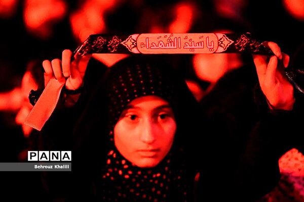 عزاداری شب عاشورای حسینی در امامزاده صالح(ع)