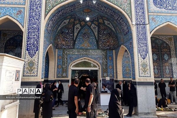 حضور مردم شهرستان قرچک، کنار عزیزان آسمانی‌ در روز دهم ماه محرم