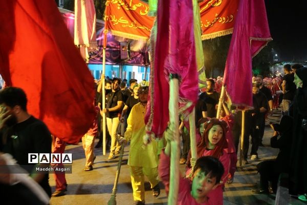 دسته تعزیه‌خوان لشکریان یزید در شب عاشورا