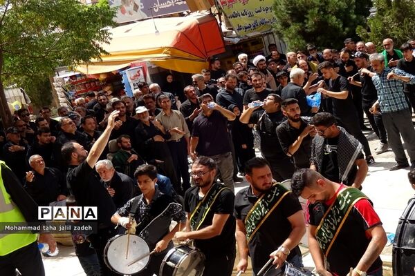 اجتماع بزرگ عاشورا حسینی در پرند