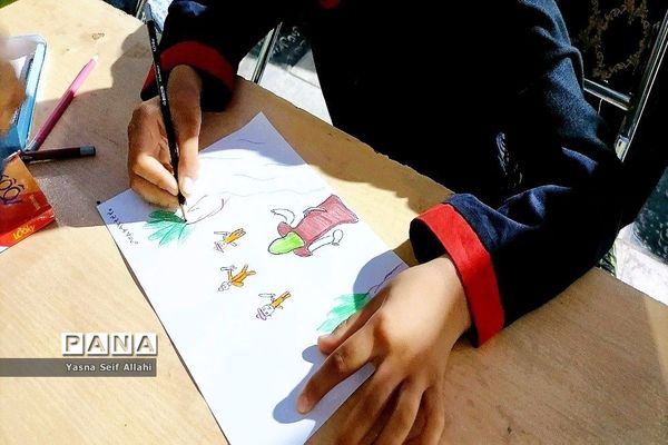 برپایی غرفه کودک توسط آموزش و پرورش پیشوا در روز عاشورای حسینی