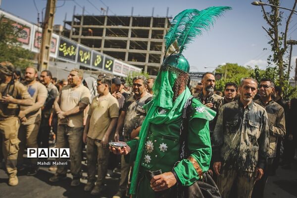 آیین سنتی «گِل مالی» لرستانی‌‎های مقیم تهران