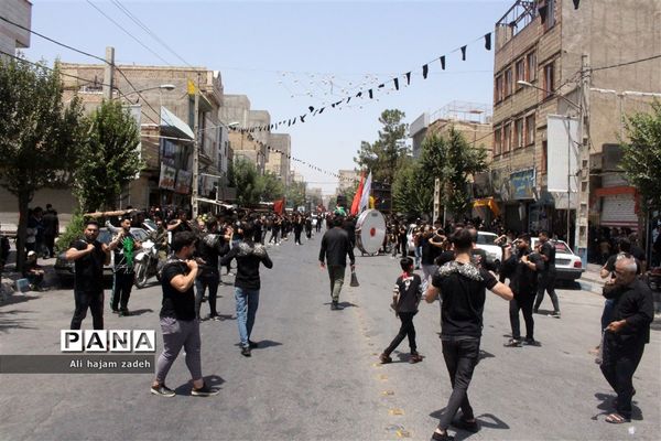 اجتماع بزرگ هیات عزاداری نصیرشهر در عاشورای حسینی