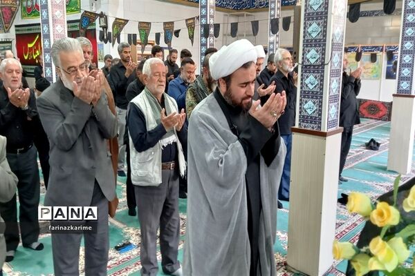 اقامه نماز جمعه و ظهرعاشورا در شهرستان فیروزکوه