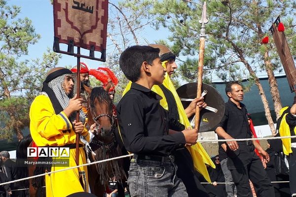 آیین عزاداری روز عاشورا در ابرکوه