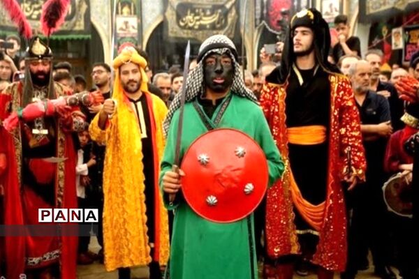 سربند یاحسین (ع) بر پیشانی نصف جهان