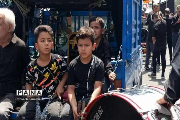 قافله عزاداری صبح عاشورا مشهد مقدس