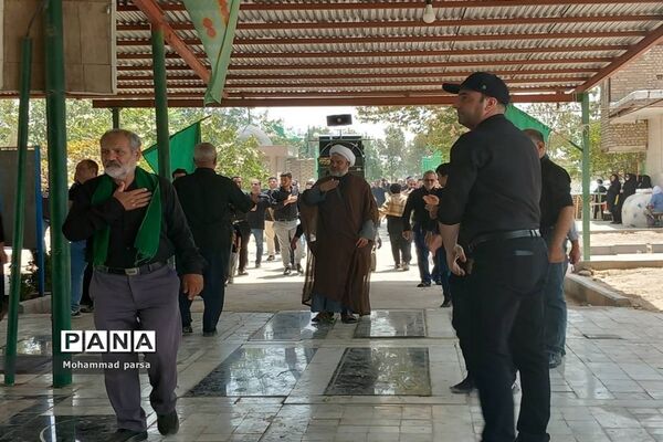 برگزاری مراسم عزاداری ظهر عاشورا حسینی در روستای محمدآباد عرب‌ها بخش جوادآباد