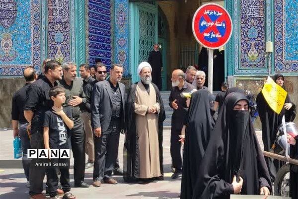 تجمع زنان شهرستان قرچک مقابل مصلی نمازجمعه در اعتراض به وضعیت حجاب