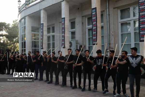 مراسم عزاداری دستجات حسینی در استانداری آذربایجان شرقی