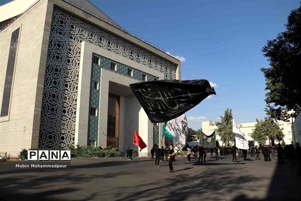 مراسم عزاداری دستجات حسینی در استانداری آذربایجان شرقی