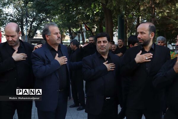 مراسم عزاداری دستجات حسینی در استانداری آذربایجان شرقی