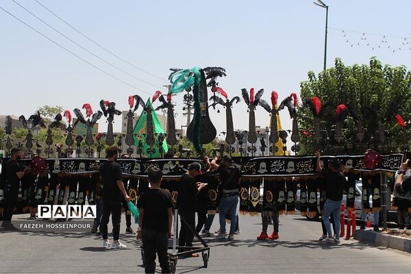 عزاداری ظهر عاشورای حسینی در بهارستان‌دو