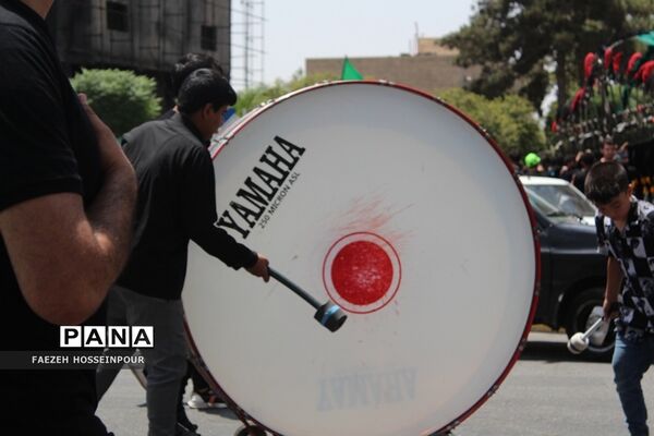 عزاداری ظهر عاشورای حسینی در بهارستان‌دو