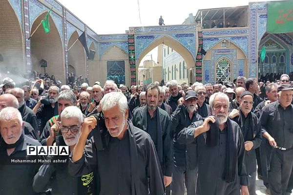 عزاداری روز عاشورا در شهر بافران نایین