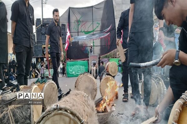 مراسم خیمه سوزان ،ظهر عاشورا در مصلی مشهد مقدس