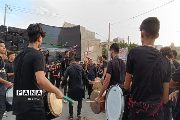 مراسم خیمه سوزان ،ظهر عاشورا در مصلی مشهد مقدس