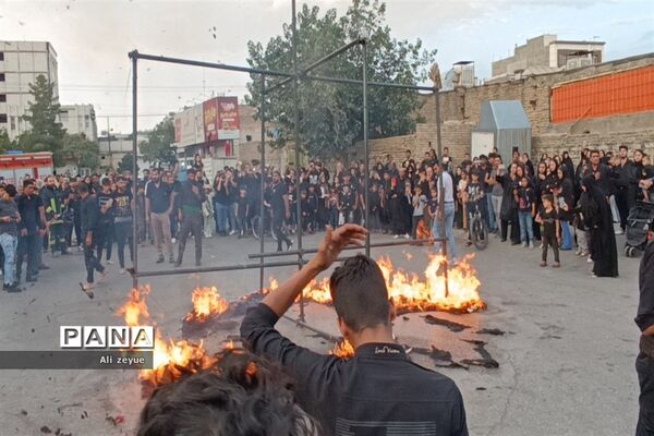 مراسم خیمه سوزان ،ظهر عاشورا در مصلی مشهد مقدس