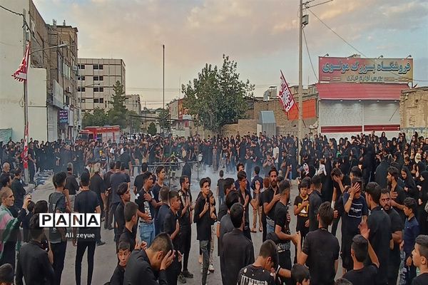 مراسم خیمه سوزان ،ظهر عاشورا در مصلی مشهد مقدس