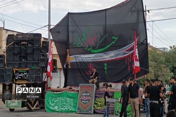 مراسم خیمه سوزان ،ظهر عاشورا در مصلی مشهد مقدس
